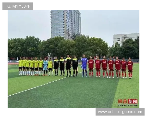 耐克足球星展现绿茵激情引领运动风尚点燃年轻一代梦想