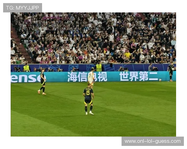 足球明星企业化之路：打造顶级品牌与商业帝国的成功秘笈